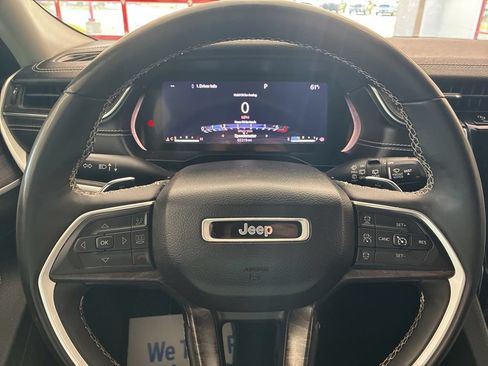 Used 2024 Jeep Grand Cherokee L Limited AWD/4WD image 35