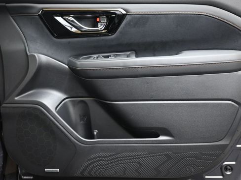 New 2026 Subaru Forester Touring image 11