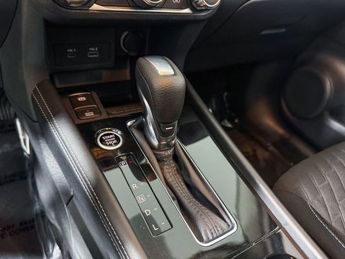 Certified 2023 Nissan Kicks SV FWD image 19