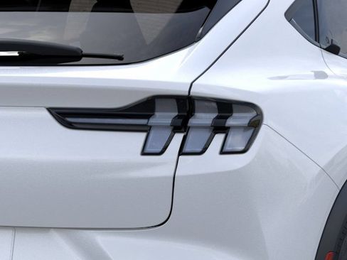 New 2026 Ford Mustang Mach-E Select w/ Comfort Package Lite RWD image 21