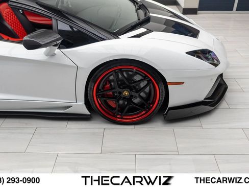 Used 2017 Lamborghini Aventador LP 700-4 AWD/4WD image 33