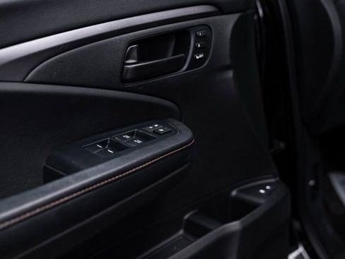 Used 2022 Honda Pilot TrailSport image 27