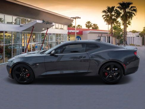 Used 2018 Chevrolet Camaro LT image 6