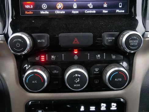 Used 2019 RAM 1500 Laramie image 46