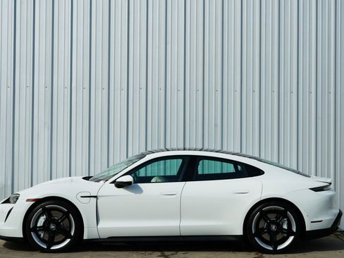 Used 2021 Porsche Taycan image 50