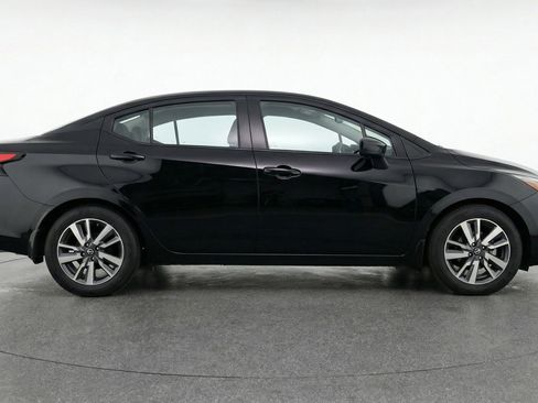 Used 2025 Nissan Versa SV image 11