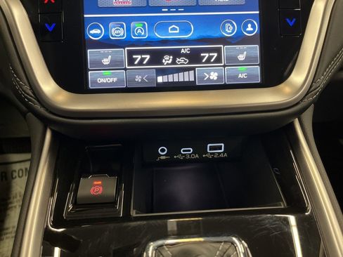 Certified 2025 Subaru Legacy Premium image 27