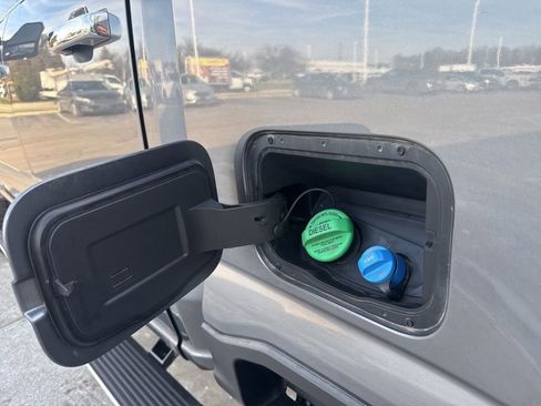 Used 2024 Ford F350 Platinum image 18