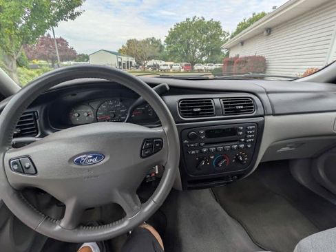 Used 2002 Ford Taurus SE FWD image 18