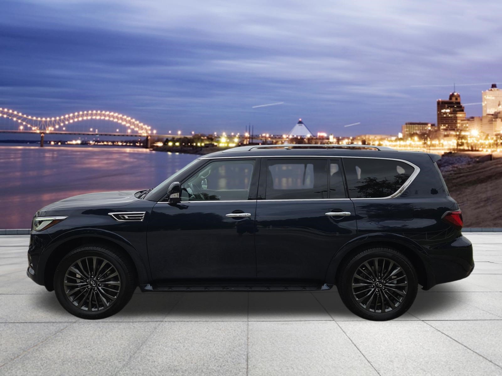 Used 2024 INFINITI QX80 Premium Select w/ Cargo Package AWD/4WD image 2