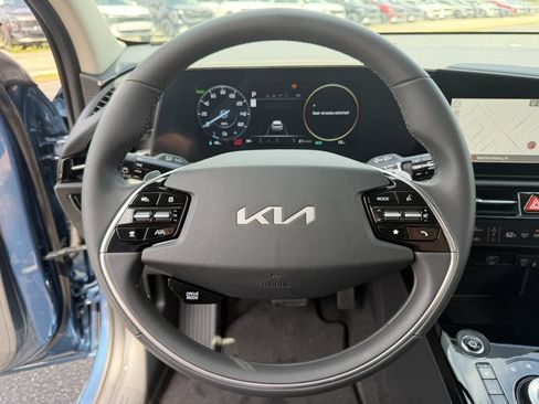 New 2026 Kia Niro Wind FWD image 36