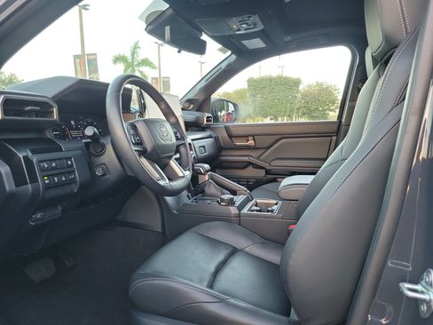 Certified 2026 Toyota 4Runner Limited w/ Tow Technology Package AWD/4WD image 19