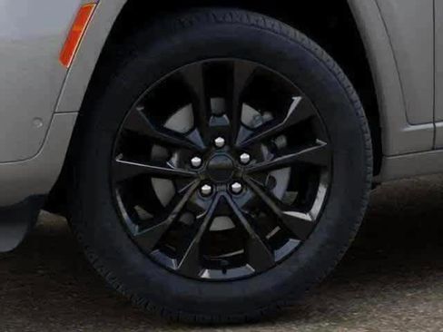 New 2026 Jeep Grand Cherokee Limited AWD/4WD image 7