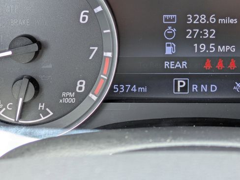 Used 2024 Nissan Frontier SV w/ Graphics Package AWD/4WD image 26