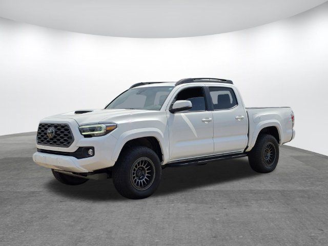 Used 2022 Toyota Tacoma TRD Sport w/ TRD Premium Sport Package AWD/4WD image 2