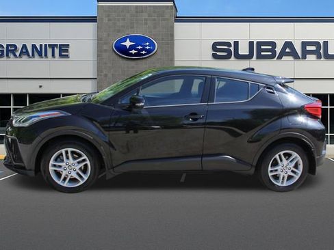 Used 2020 Toyota C-HR LE FWD image 7