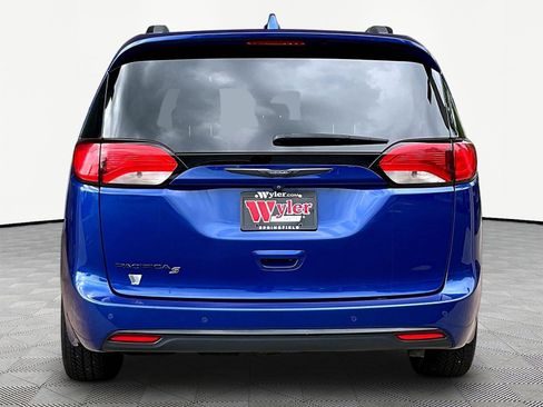 Used 2019 Chrysler Pacifica Touring-L w/ Advanced Safetytec Group FWD image 5