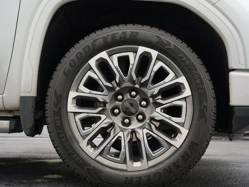 Used 2024 GMC Sierra 1500 Denali Ultimate AWD/4WD image 37