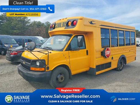 Used 2012 Chevrolet Express 3500 Extended w/ School Bus Package RWD image 3