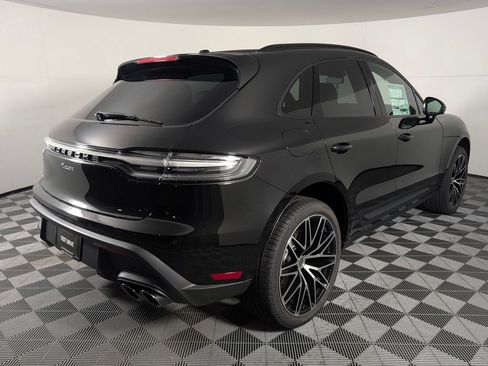 New 2026 Porsche Macan AWD/4WD image 7