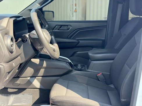 Used 2023 Chevrolet Colorado Trail Boss w/ LPO, Dark Essentials Package AWD/4WD image 19
