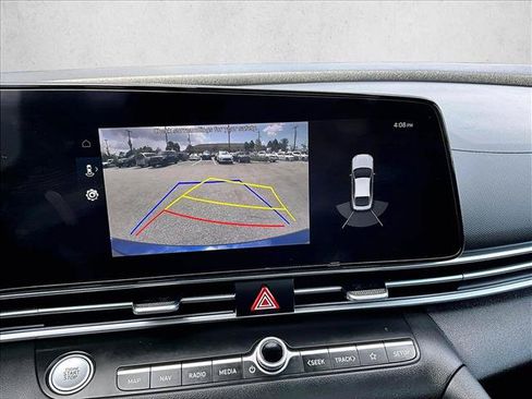 Used 2023 Hyundai Elantra Limited FWD image 21
