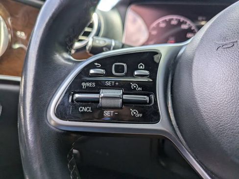 Used 2019 Mercedes-Benz E 300 image 26