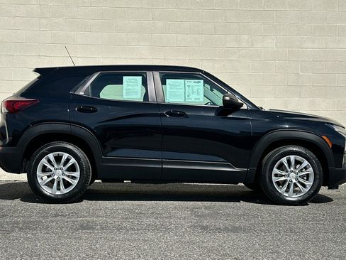 Certified 2021 Chevrolet TrailBlazer LS w/ LPO, Blackout Package image 3