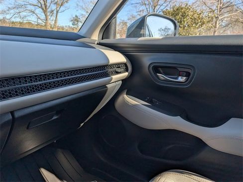 Used 2025 Honda HR-V LX image 28