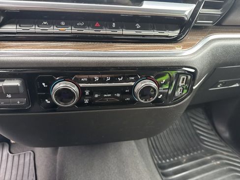 Used 2023 Chevrolet Silverado 1500 RST w/ Z71 Off-Road Package image 21