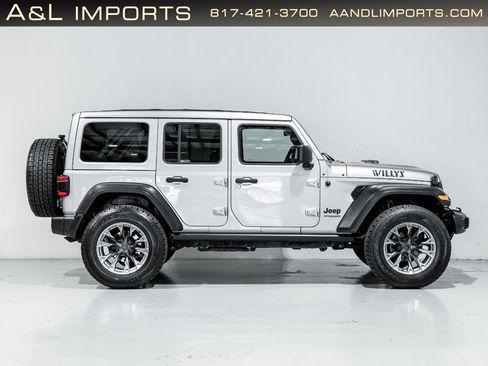 Used 2021 Jeep Wrangler Unlimited Sport image 30