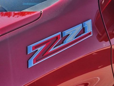 Used 2022 Chevrolet Silverado 1500 LTZ w/ Z71 Off-Road Package image 9