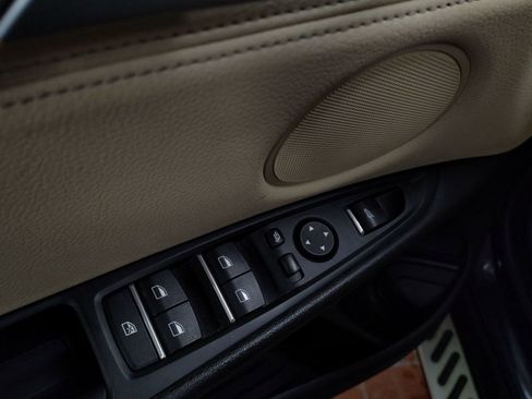 Used 2018 BMW X5 xDrive40e image 11