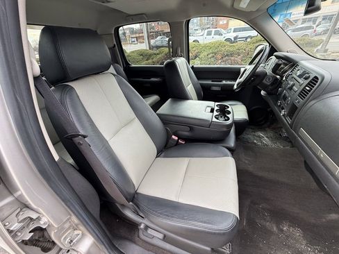 Used 2009 Chevrolet Silverado 1500 LT w/ Power Pack Plus image 36