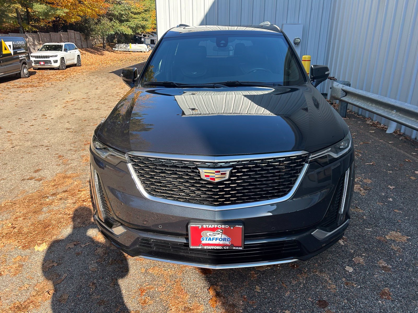 Used 2023 Cadillac XT6 Luxury AWD/4WD image 2
