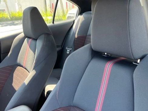 Used 2025 Toyota Corolla SE FWD image 11