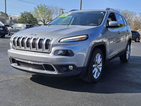 Used 2016 Jeep Cherokee Limited image 21