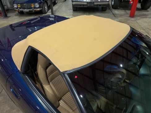 Used 2000 Chevrolet Corvette Convertible w/ Memory Pkg RWD image 33