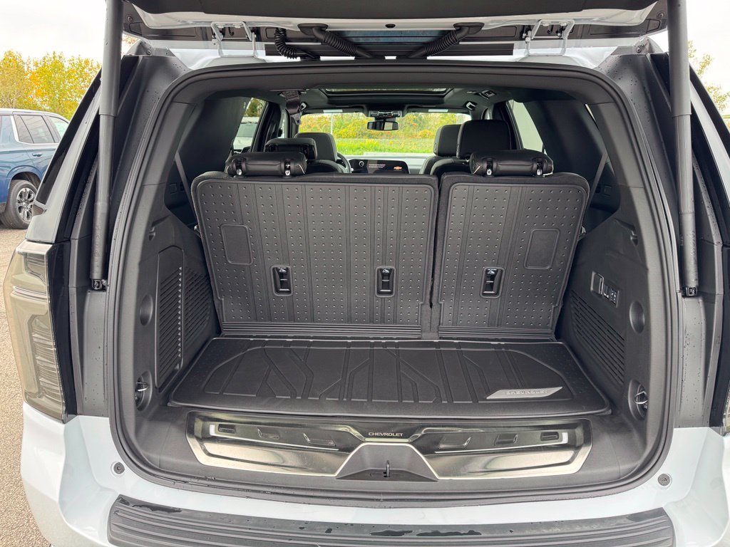 New 2026 Chevrolet Tahoe Premier w/ Sun And Tow Package AWD/4WD image 30