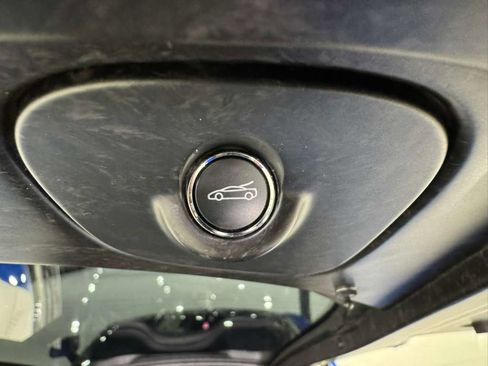 Used 2020 McLaren GT image 42