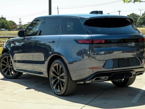 New 2026 Land Rover Range Rover Sport Dynamic SE AWD/4WD image 13