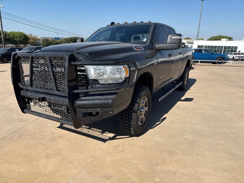 Used 2024 RAM 2500 Lone Star w/ Sport Appearance Package AWD/4WD image 3