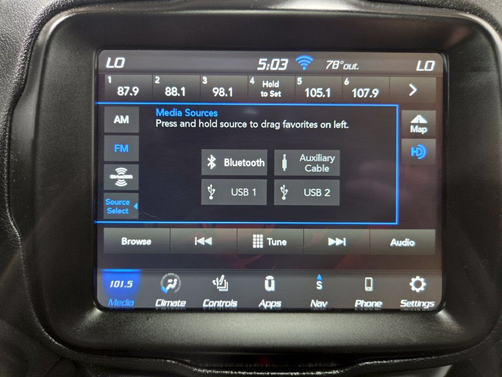 Used 2023 Jeep Renegade Limited w/ Sun/Sound Group AWD/4WD image 24