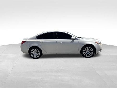 Used 2012 Buick Regal Leather FWD image 18