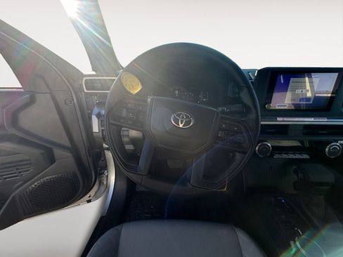 Certified 2026 Toyota Tacoma SR5 AWD/4WD image 12