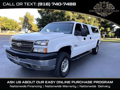 Used 2005 Chevrolet Silverado 2500 LT w/ Heavy-Duty Power Package AWD/4WD image 2