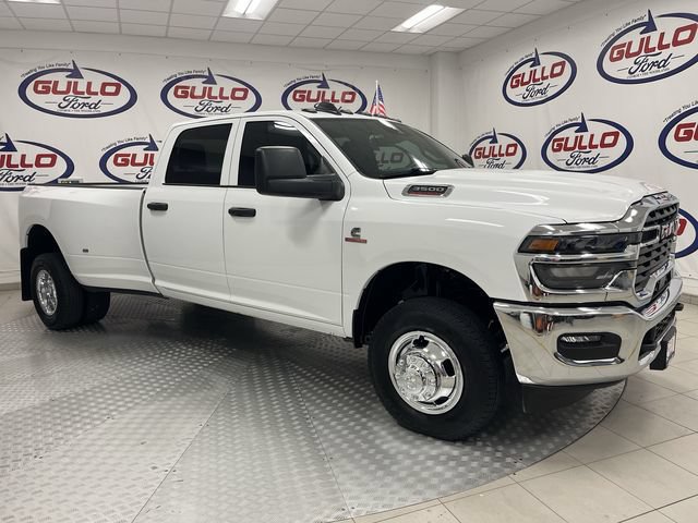 Used 2026 RAM 3500 Tradesman w/ Chrome Appearance Group A AWD/4WD image 1