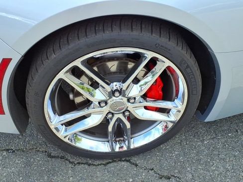 Used 2017 Chevrolet Corvette Stingray Coupe RWD image 12