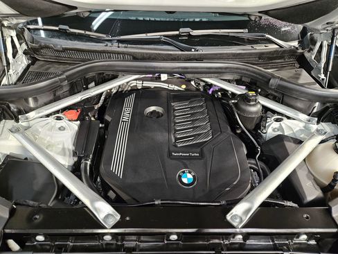 Used 2022 BMW X5 xDrive40i w/ Premium Package image 19