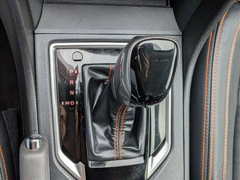 Used 2018 Subaru Crosstrek 2.0i Limited image 12